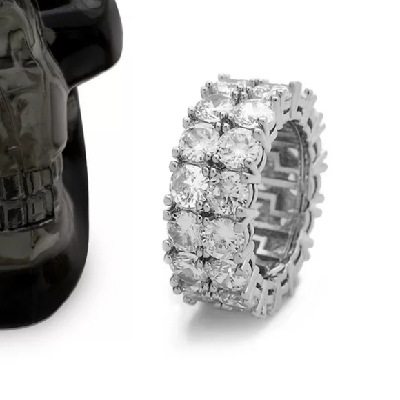 ☑️ Silver CZ Bling Ring - Picture 2 of 4